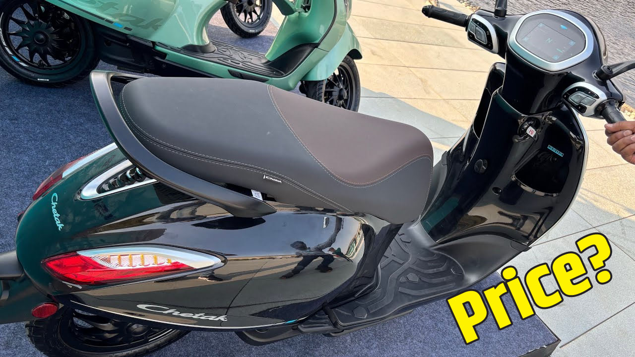 2025 Bajaj Chetak 3502